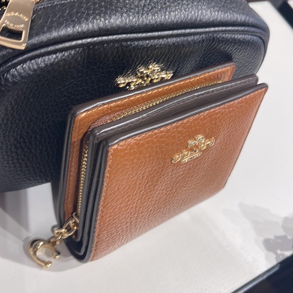 Coach Snap Wallet
IM/Redwood - Picture 11 of 16